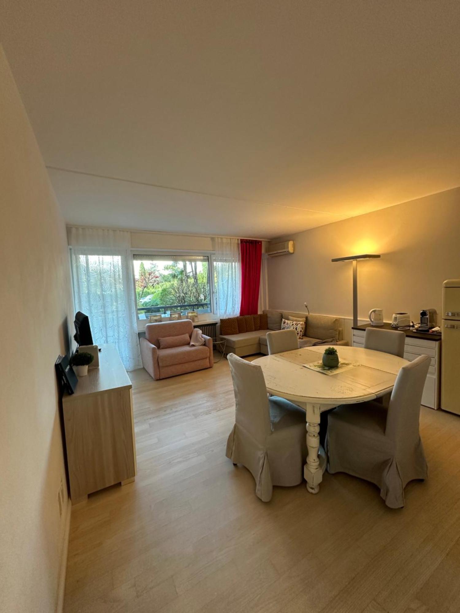 Holiday On The Lake Lugano 2 Apartment Bissone Ngoại thất bức ảnh